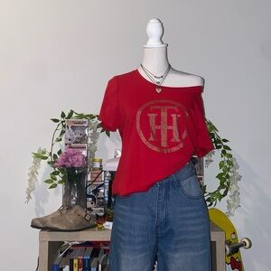 Tommy Hilfiger 2000s glamours bedazzled tee